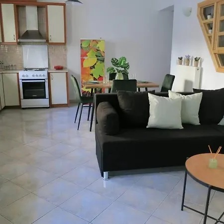 Green Apartment Zakynthos Town