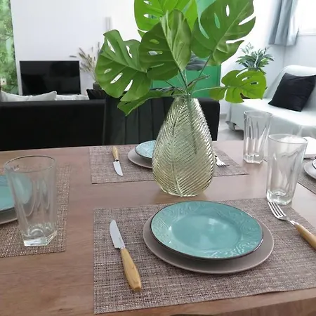 Green Apartment *